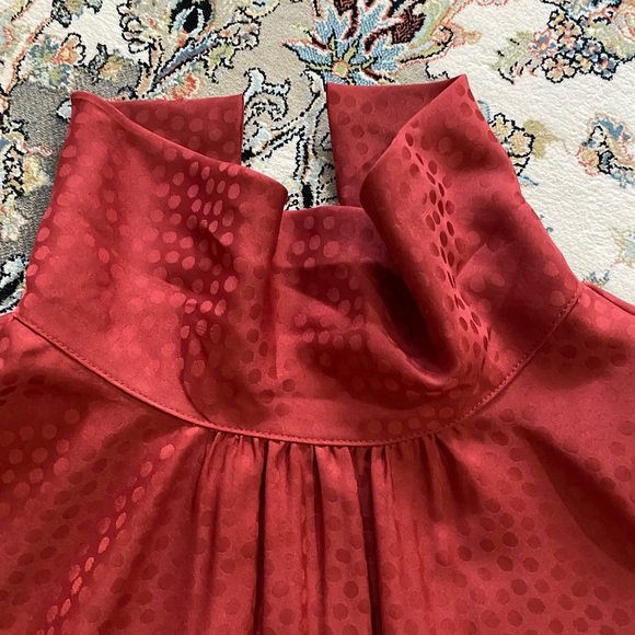 Top - Picture 2 of 8